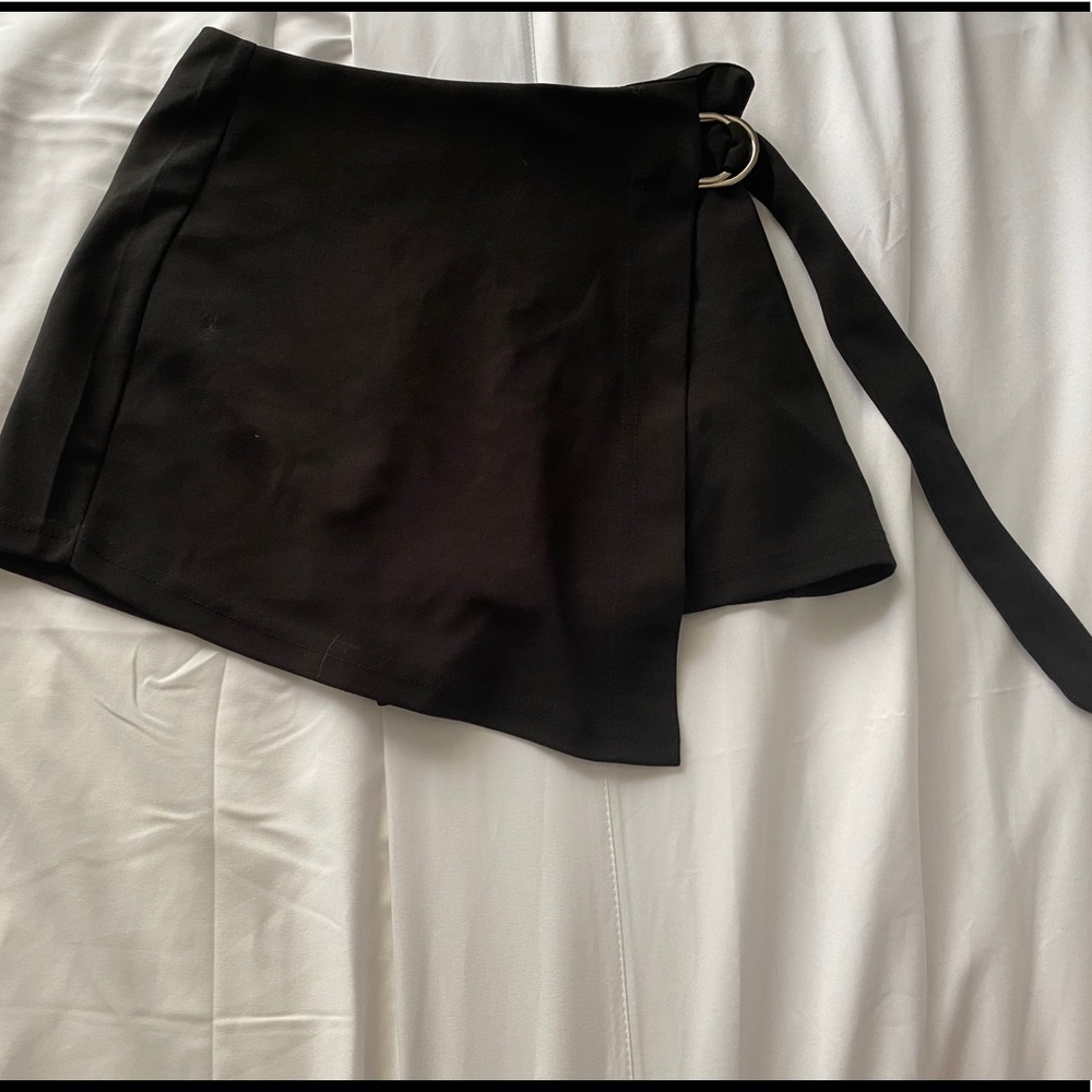 Black mini skort SHEIN